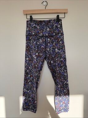 Lululemon align cropped- Purple Multi floral